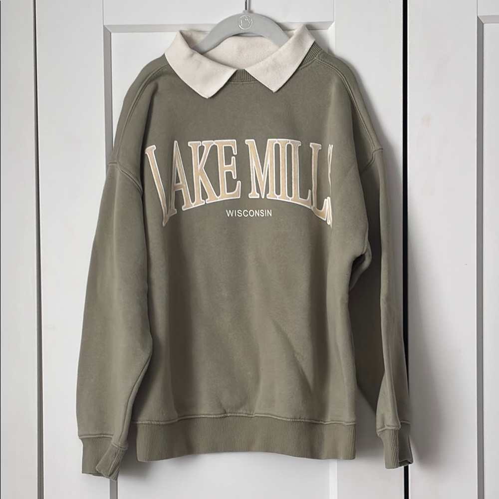 Zara Girls Lake Mills Wisconsin Green Sweater